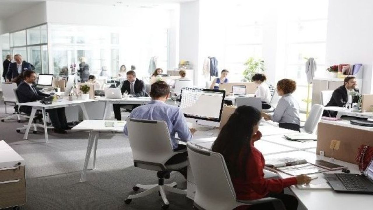 Ofis çalışanlarına sağlık alarmı: Hareketsizlik tehlikesi kapıda