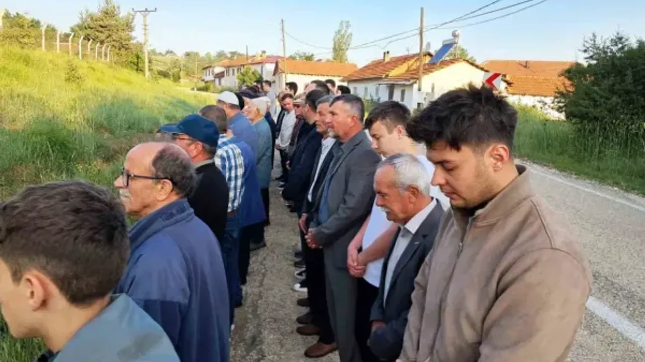 Köy halkı 1 buçuk asırdır aynı bayram geleneğini yaşatıyor