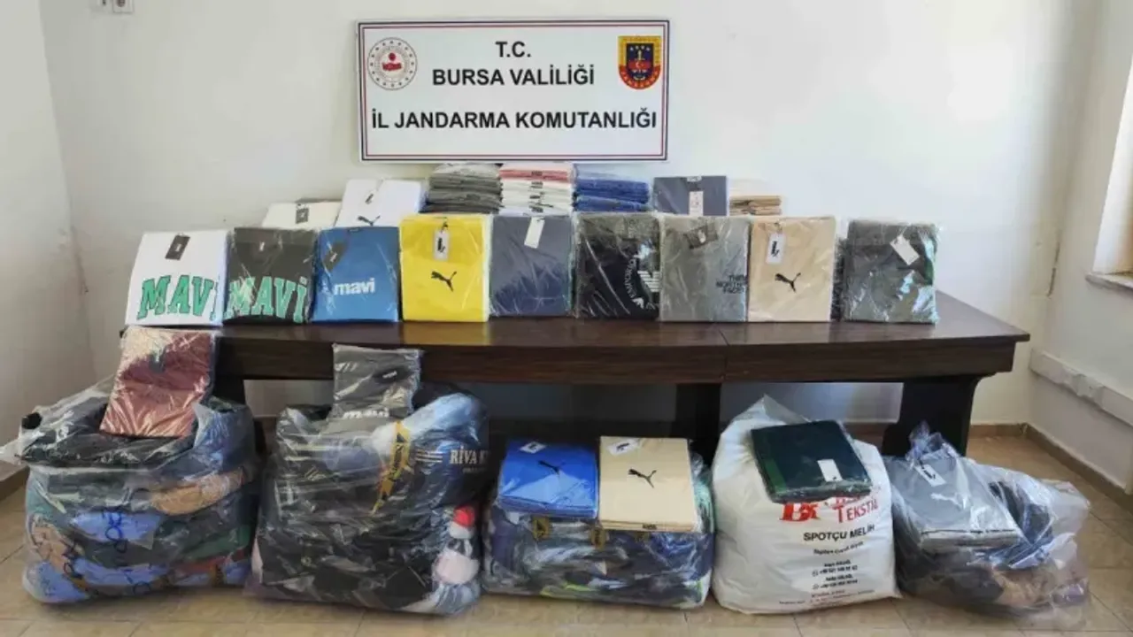 Polisten tekstil sektörüne kaçakçılık baskını
