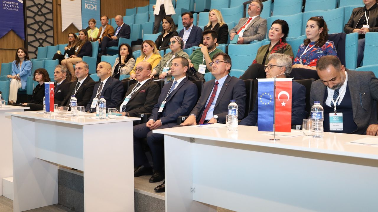 Kütahya Tasarım Haftası başladı: Yaratıcılığın kalbi bu şehirde atıyor