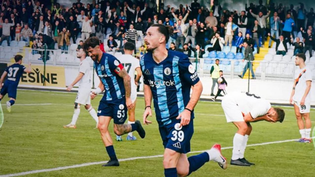 Kütahyaspor gol oldu yağdı, liderlik koltuğunu kaptı