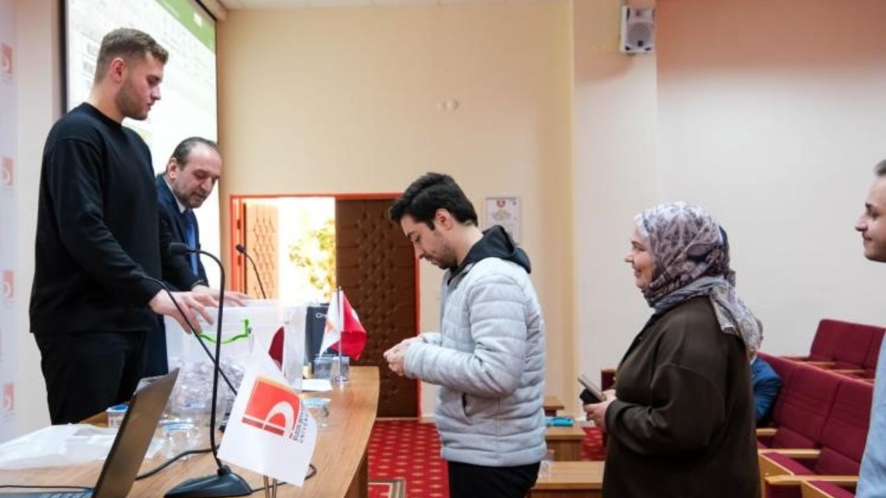 Gençlere yeni model: Okuldan işe geçiş programı