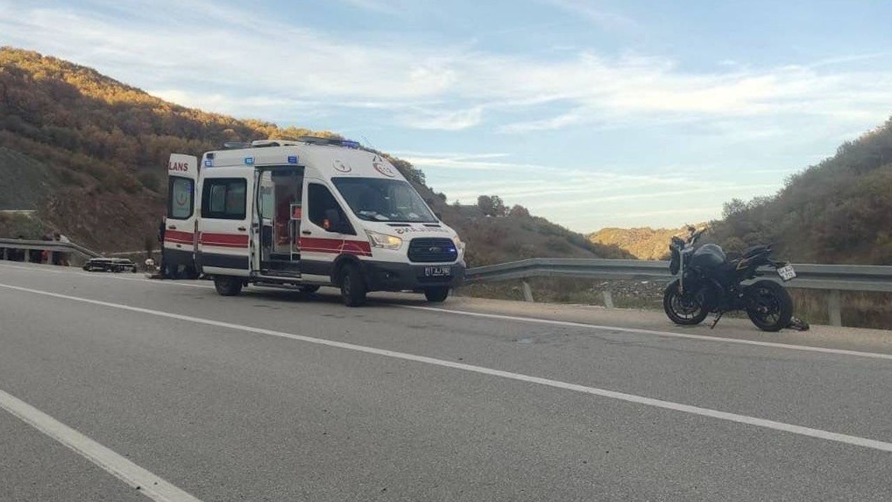 Kontrolden çıkan motosiklet kazayla son buldu