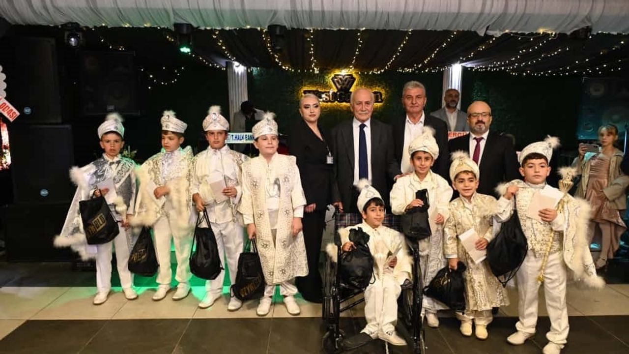 Minikler Bozüyük’te toplu sünnetle erkekliğe adım attı