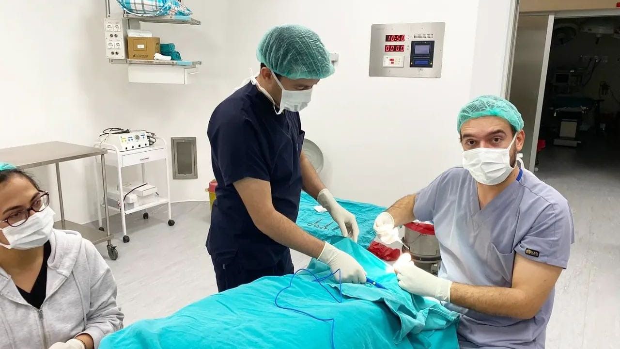 Tırnak kabusu 1 saatlik ameliyat ile sona erdi