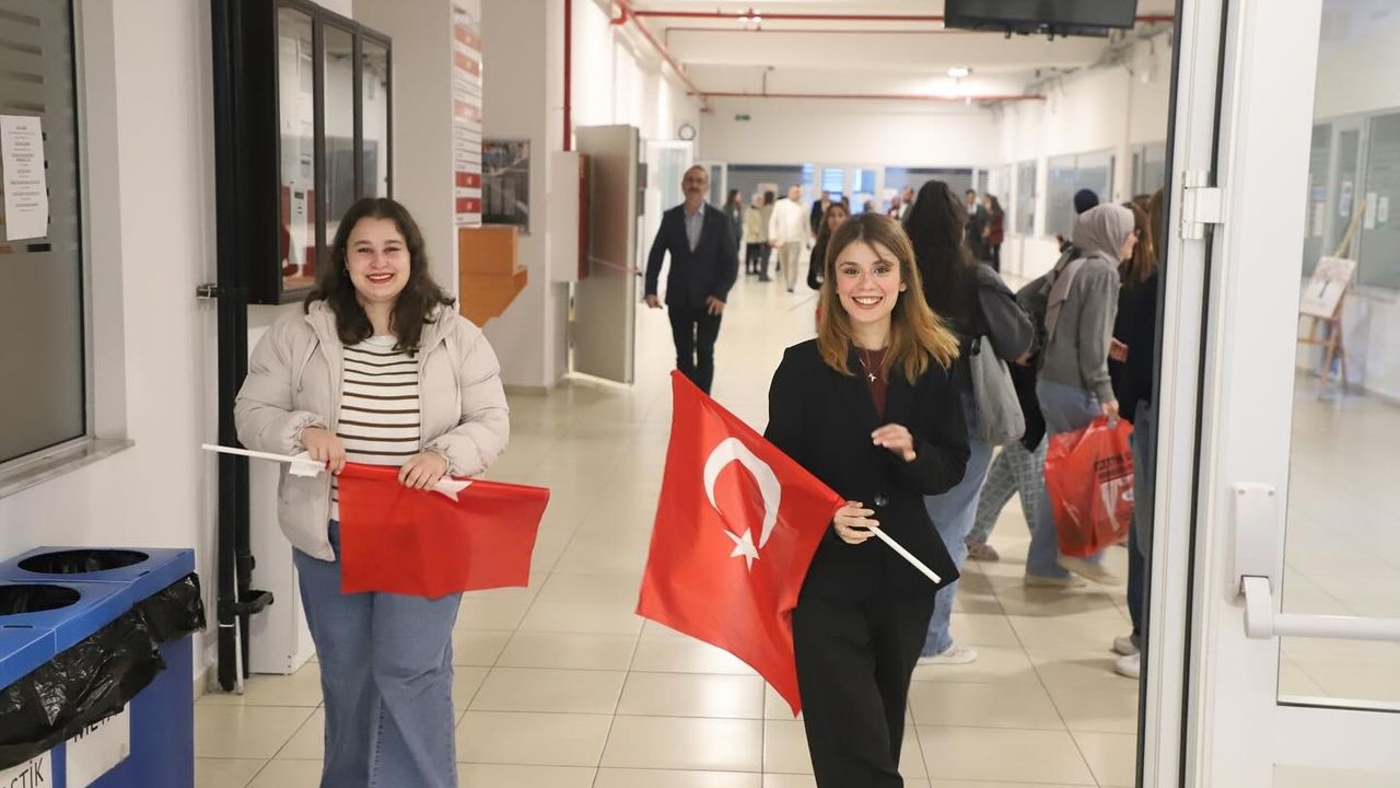 Minnetle, gururla, onurla: Kütahya’da duygulandıran buluşma