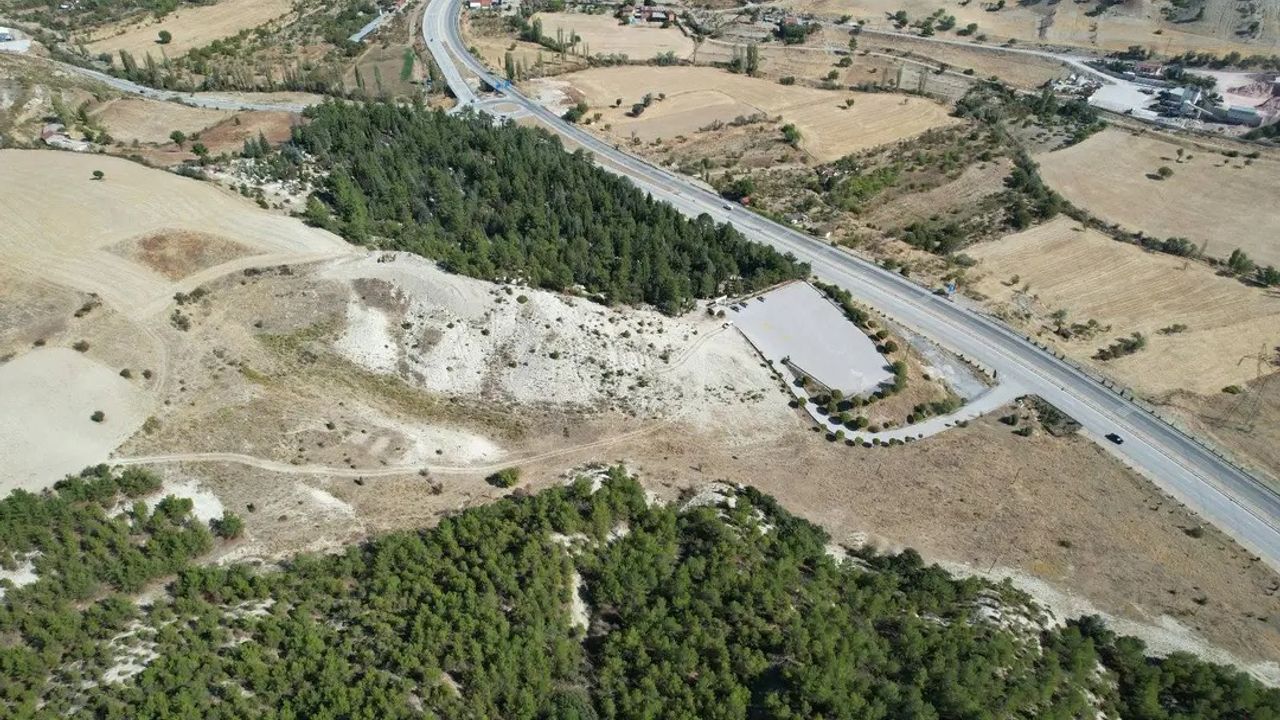 Yeni Defin Alanlarıyla Gediz Şehir Mezarlığı Genişliyor