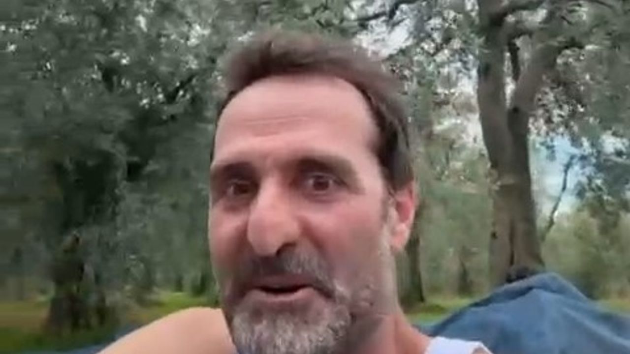 Ünlü oyuncu zeytinlikte hasadına başladı