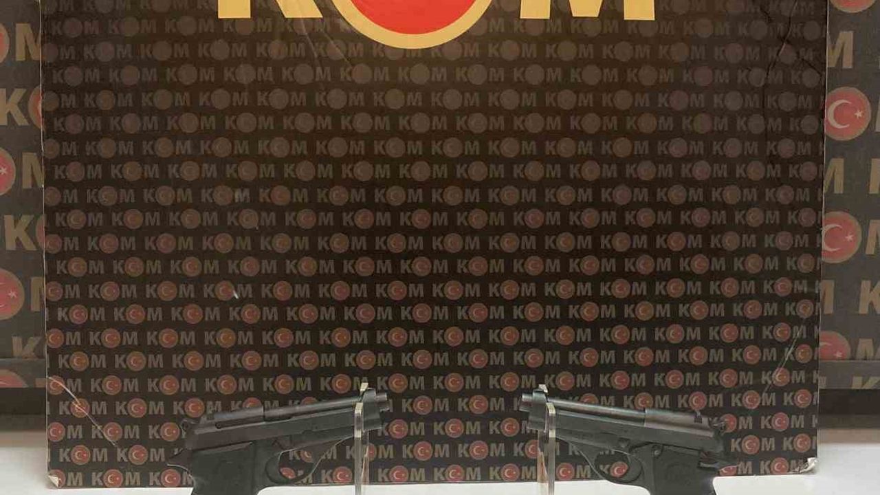 Polisten Silah Operasyonu: 2 Tabanca Ele Geçirildi