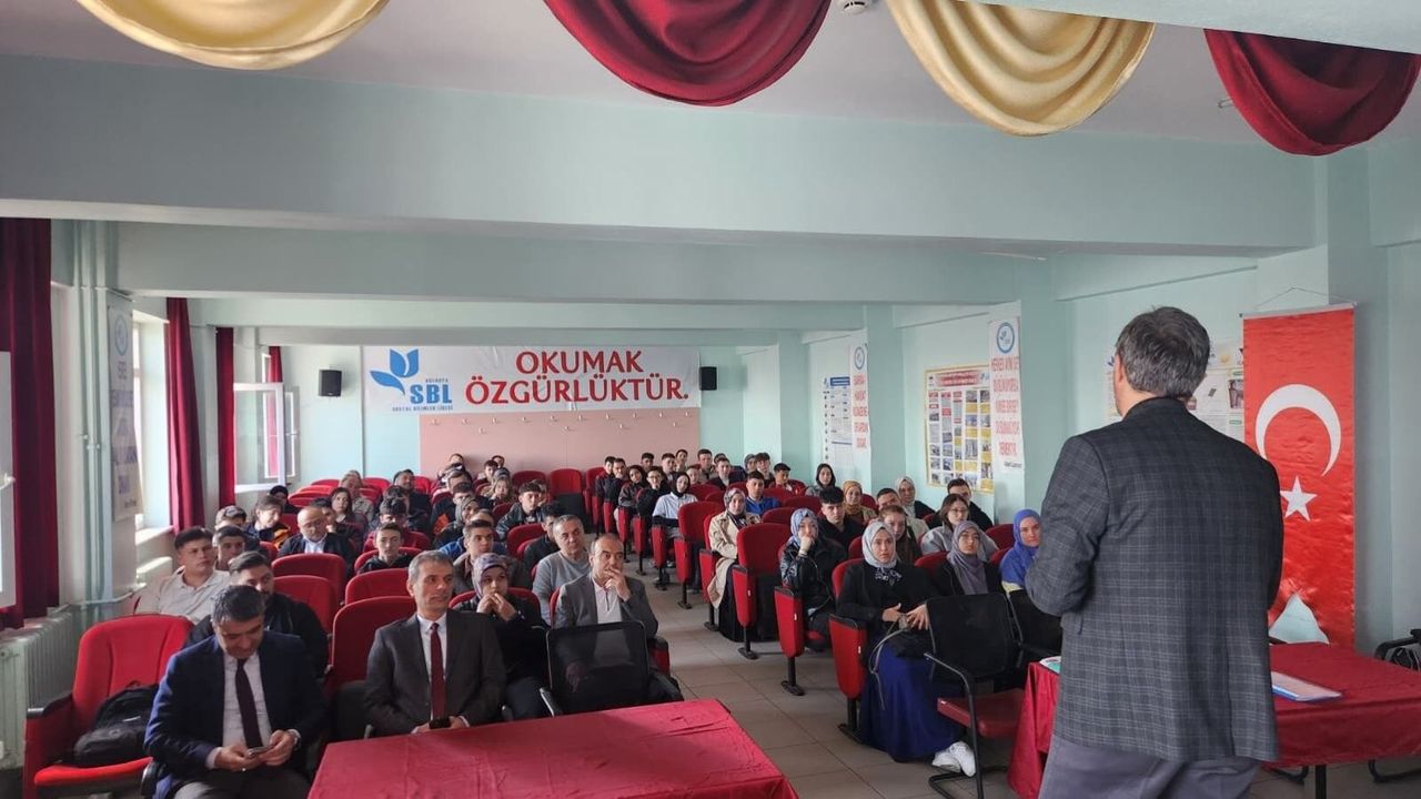 Kütahya’da eğitimde yeni vizyon ÇEDES çalıştayında konuşuldu