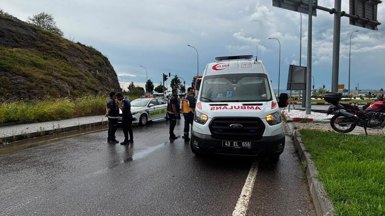 Kütahya'da kavşakta kan aktı: 1 yaralı