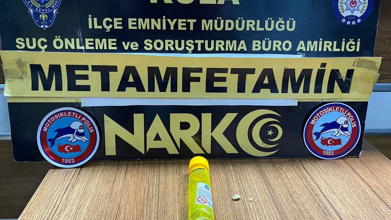 Aranan şahıslar polisten kaçamadı