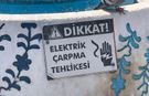 Cumhuriyet Caddesi’nde Susuz Havuz Dikkat Çekti!
