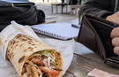 KYK Bursuyla Alınabilen Tavuk Döner Sayısı Şaşırttı! 20 Yıllık Değişim Gündem Oldu