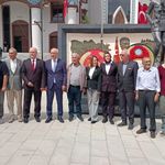 CHP heyeti Kütahya’da 30 Ağustos için çelenk sundu