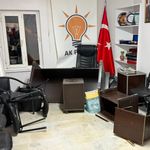 AK Parti Emet İlçe Başkanlığı’na Saldırı: Bina Tahrip Edildi