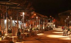 Kütahya’nın En Kalabalık Caddesi Kokudan Rahatsız Ediyor