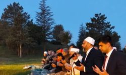 Dumlupınar Şehitliği’nde Zaferin 103. Yılında Sabah Namazı Buluşması