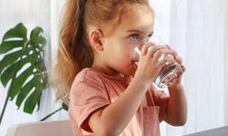 Çocuklarda yetersiz su tüketimine dikkat