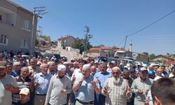 Kütahya’da Kırgıllı ve Ahiler’de Yağmur Duası Yapıldı          ChatGPT’ye sor