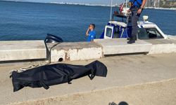 Denizde erkek cesedi şoku
