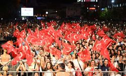 Hakan Altun Aydın’da Sahne Aldı, On Binler Coşkuyu Paylaştı
