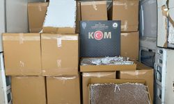 İzmir’de Kaçakçılık Operasyonları: Milyonluk Ürün Ele Geçirildi
