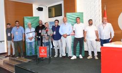 Karşıyaka’da Sular Durulmuyor: Yine Kongre