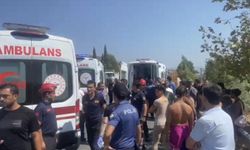 Turistleri taşıyan midibüs kaza yaptı: 7 yaralı