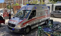 7 katlı binada çalışan işçi, inşaattan düştü