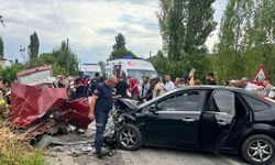Balıkesir Sındırgı’da Feci Kaza: 4 Kişi Hastanelik