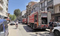 İnegöl’de Yıkım Sırasında Alevler Yükseldi