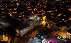 Müzeler Gece Ziyaretçilerine Kapılarını Açtı
