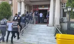Kendilerini MİT görevlisi olarak tanıtıp 6,5 milyon TL vurgun yaptılar