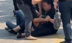 Eski kocasına cadde ortasında meydan dayağı attı