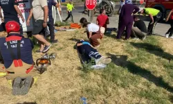 Kavşakta Feci Kaza: Ambulans ve 2 Otomobil Çarpıştı
