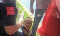 Serinlemek için Porsuk çayına atladı, zabıta seferber oldu