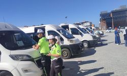 Kütahya’da  Servislerde Emniyet Kemeri ve Belgeler Tek Tek İncelendi