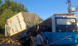 Polis aracına çarpan tır uçtu: Ölüm ve yaralılar var