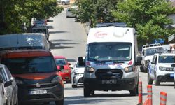 Atatürk Bulvarı'na doğru giderken motoruyla devrildi