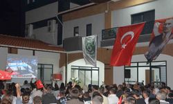 Demirci’de vatandaşlar EuroBasket 2025 final maçını dev ekranlardan izledi