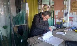 Gedizli hayırseverden 47 öğrenciye destek