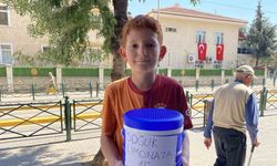 Haftada Bir Gün Limonata Satıyor