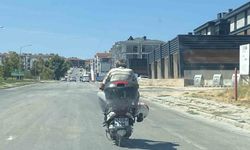 Kafasına değil demire: Kask böyle kullanılmaz