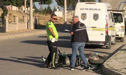 Kavşakta feci kaza: Motosiklet hurdaya döndü
