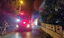 Üç katlı bina alevlere karıştı