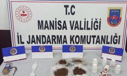Yüzlerce hap polis baskınında bulundu