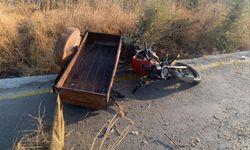 Motosiklet ve kamyonet çarpıştı: 1 ölü