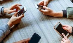 Uzman Klinik Psikolog Tuba Güngör Aslan Uyardı! “Telefon değil, yalnızlık bağımlısı olduk!”