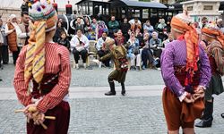 Kütahya’da Festival Tadında Buluşma: Germiyan Sokağı Renklen­di!